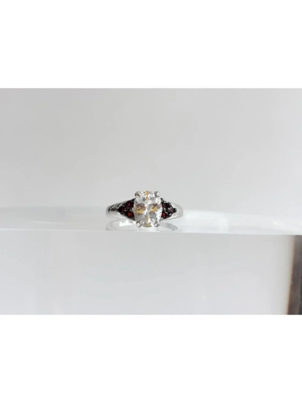 White Topaz & Mini Garnet Gemstone Sterling Silver 925 Vintage Ring - sz 8